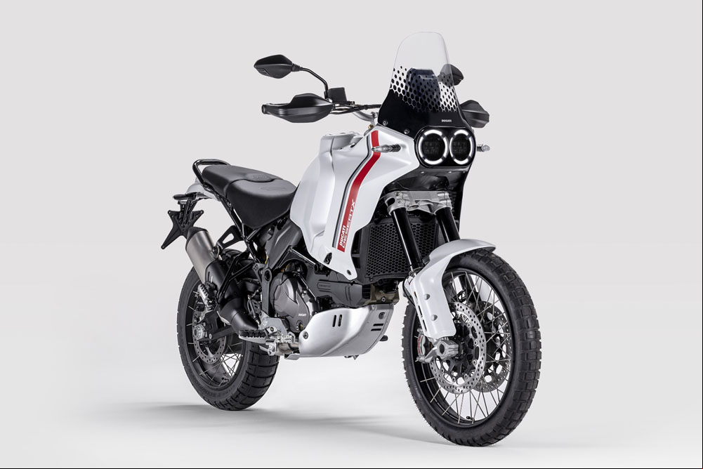 foto moto ducati/desert-x